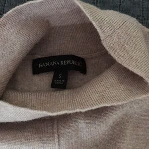 Banana Republic Sweater
